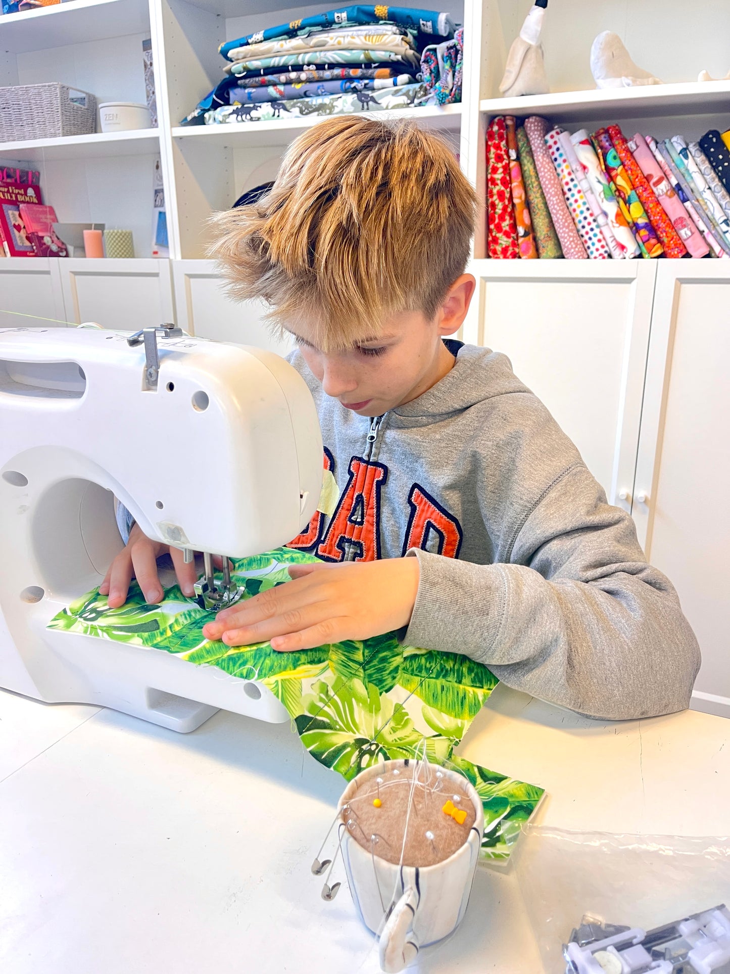 Cosmetic Bag or Pencil Case and Scrunchies, Date: 7 October 2025